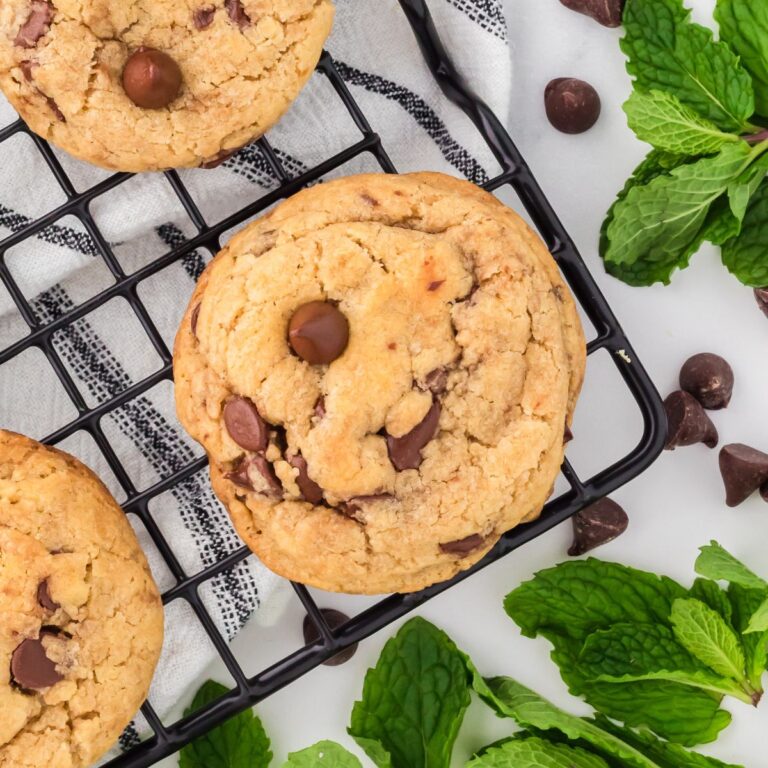 fresh mint chocolate chip cookies